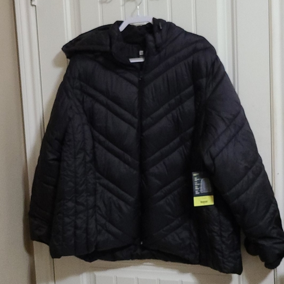 xersion lightweight puffer jacket